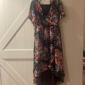 Torrid NWOT Floral Hi-low Dress Size 2